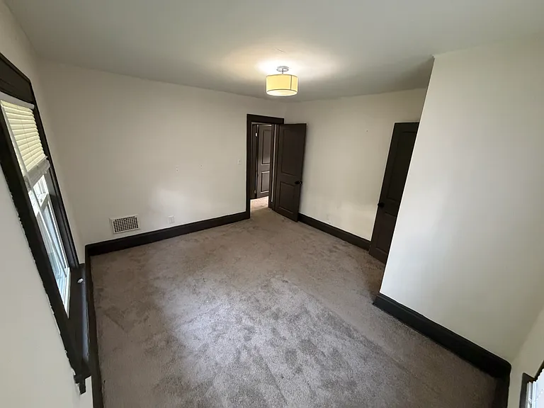 1130 Wilson Ave #1 — Photo 21