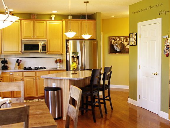 Kitchen : Open Concept