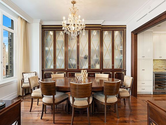 5th image of 2150 Broadway #8D