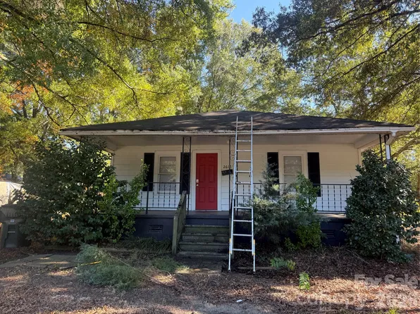 2612 McArver St, Bessemer City, NC 28052