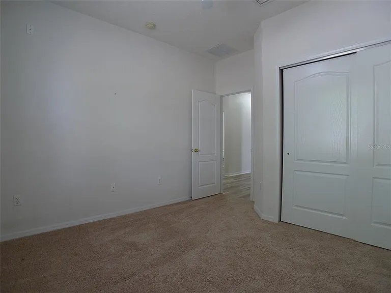 6829 Lake Eaglebrooke Dr — Photo 20