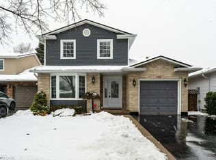 188 Napoli Ct, Hamilton, ON L9C 7A2