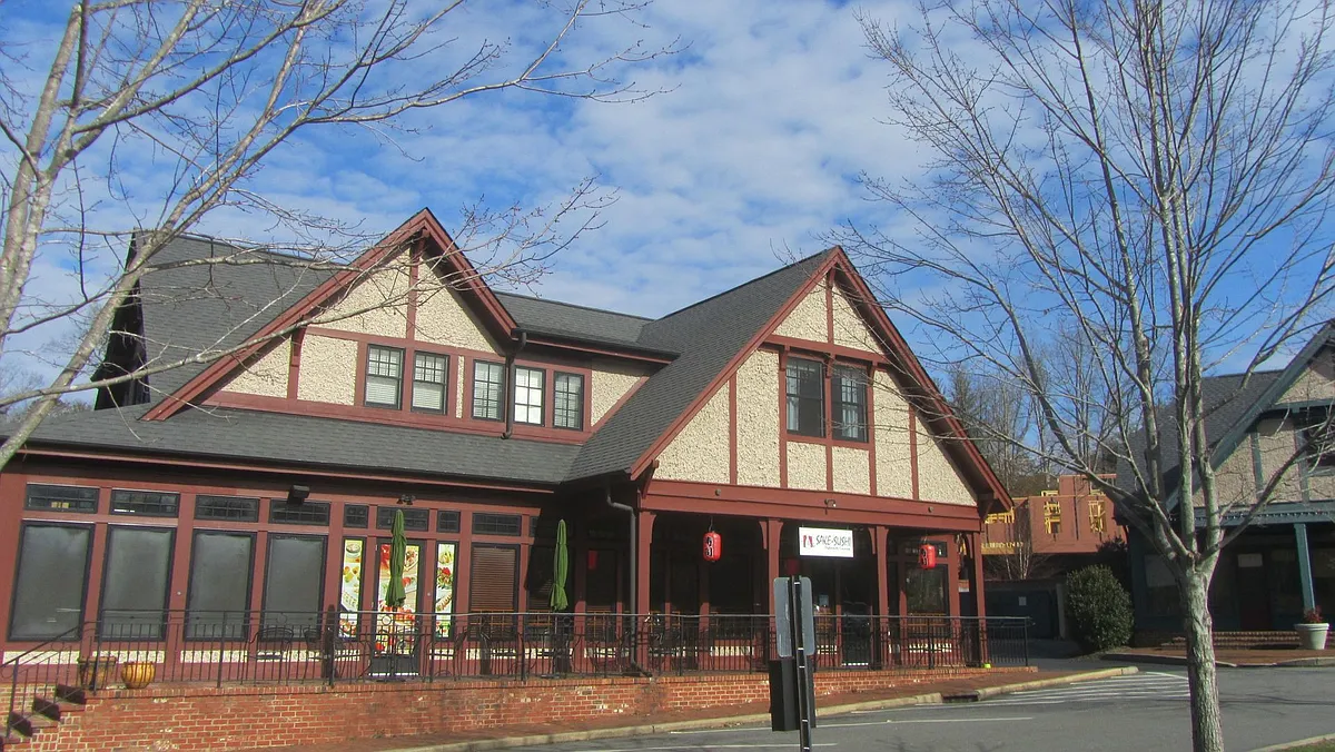 Building Photo - 6 E Market St #E