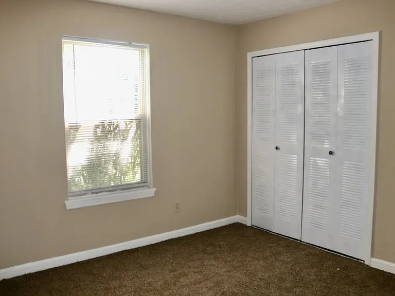 Amanda Place Apartments — Photo 18
