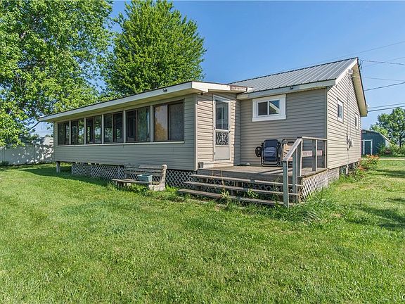 3rd image of 3596 Flanders Rd