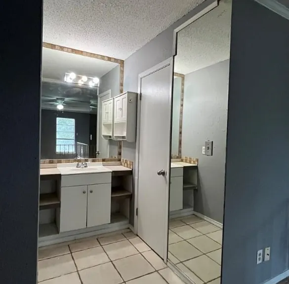 307 Bolivar Ave #3 — Photo 8