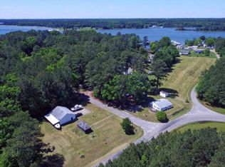 8 Pine Ln, Kinsale, VA 22488