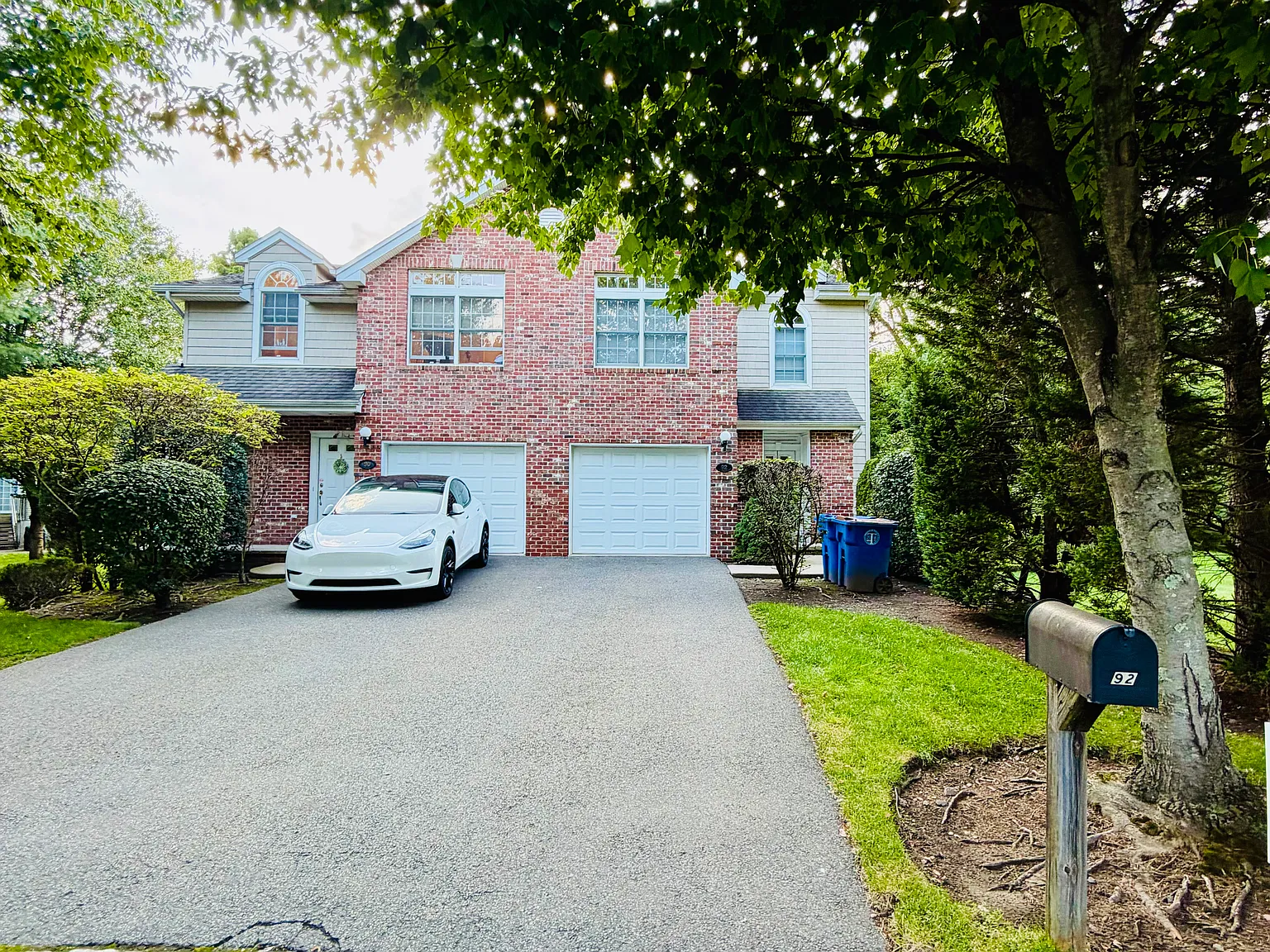 3 bed, 2.5 bath, 1700 sqft, $4,800 — Photo 2