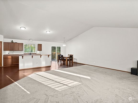 4th image of 30423 69th Avenue S