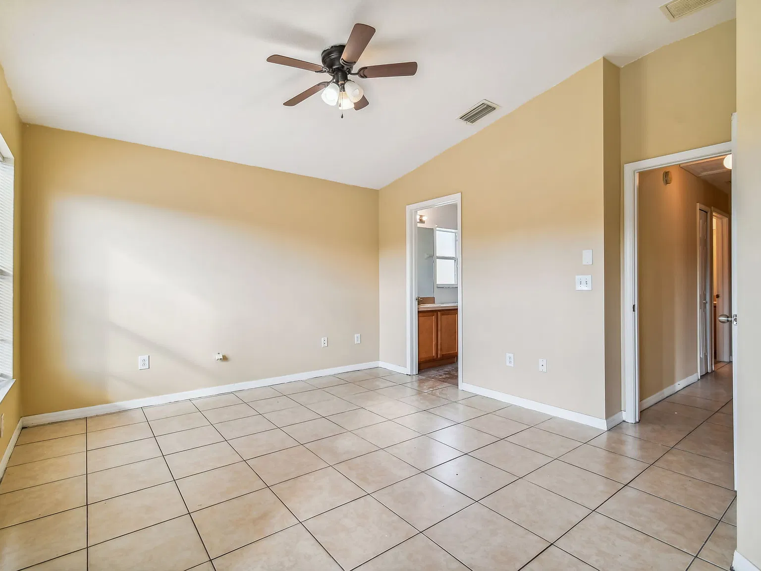 7956 Carriage Pointe Drive - 1 — Photo 4