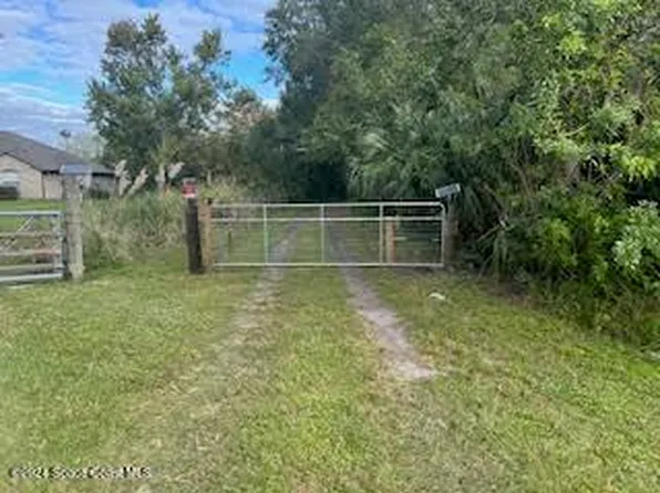 2150 E Jay Jay Rd, Titusville, FL 32796