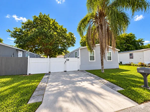 23039 Watergate Cir, Boca Raton, FL 33428