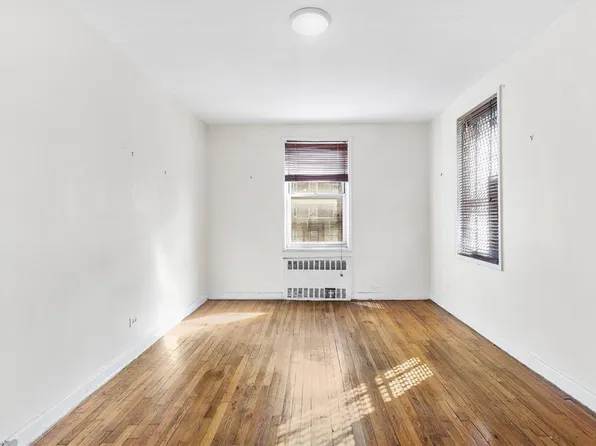 3320 Avenue H image 10 of 12