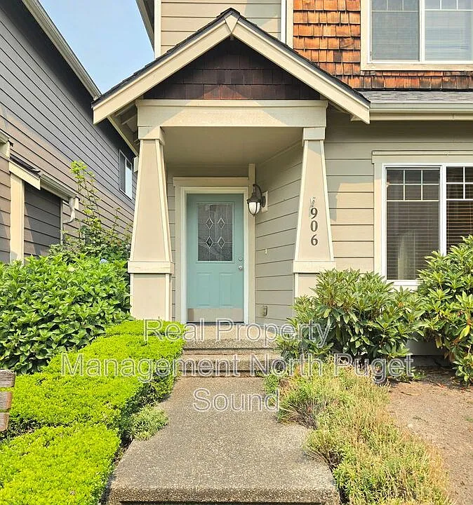 906 116th Pl SE