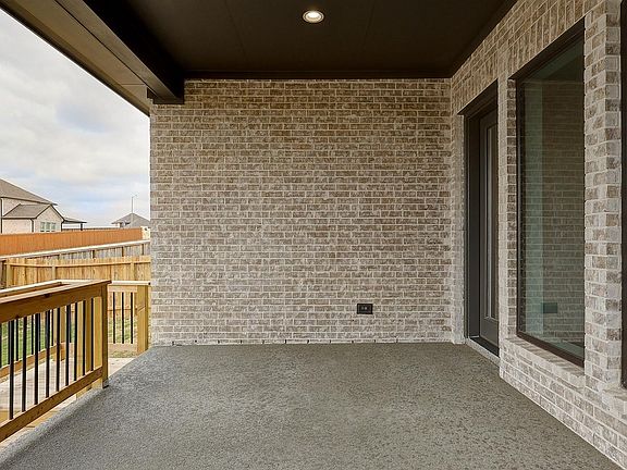 4th image of 12920 Milmar Dr