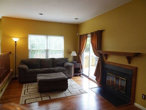 Living Room w/Fireplace