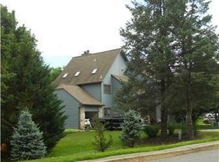 122 Foxfire Dr, Newark, DE