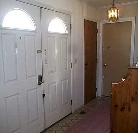 4th image of 1800 Park Ave