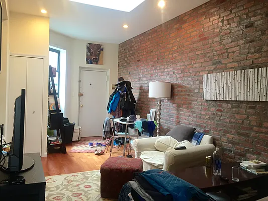 Rented by Mason Real Estate | media 9