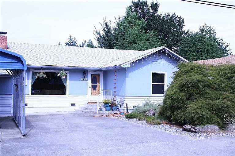 2952560