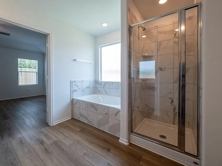 702 Silver Springs Bnd — Photo 20