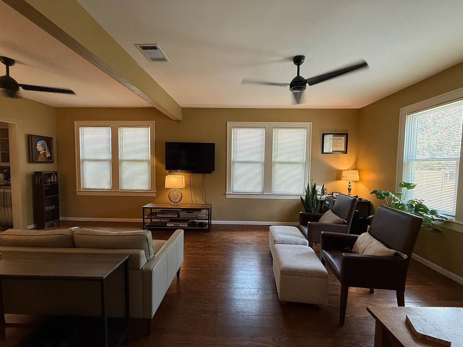 3 bed, 1344 sqft, $4,000 — Photo 2