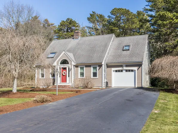 66 Braley Jenkins Road, Centerville, MA 02632