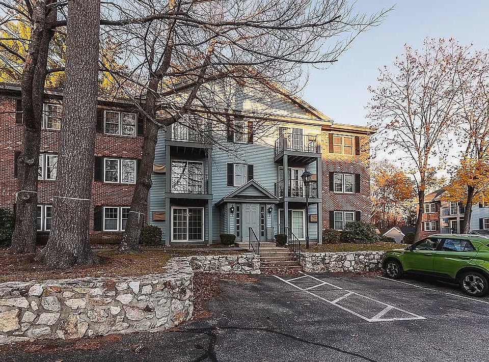 1st image of 7 Northbrook Dr Unit 712