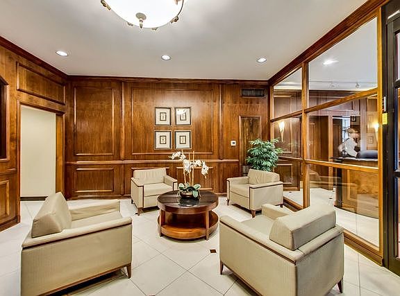 4th image of 2100 N Lincoln Park West Ave #12ES