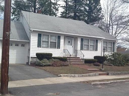 2nd image of 17 E Prospect St