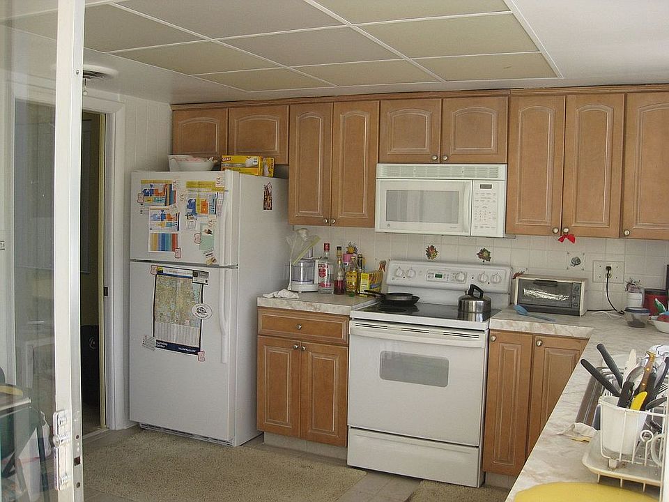 2nd image of 1121 N 13th Ave