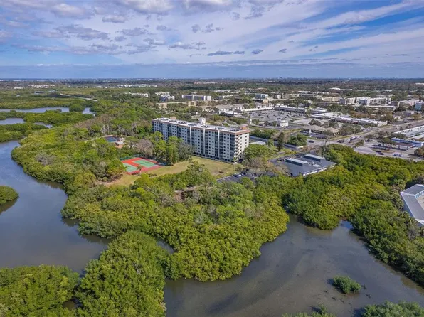 5400 Park St N APT 505, Saint Petersburg, FL 33709