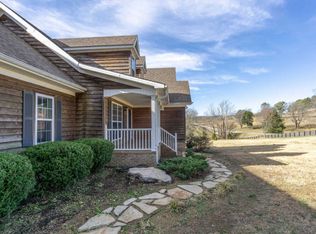 2352 Darks Mill Rd, Columbia, TN 38401