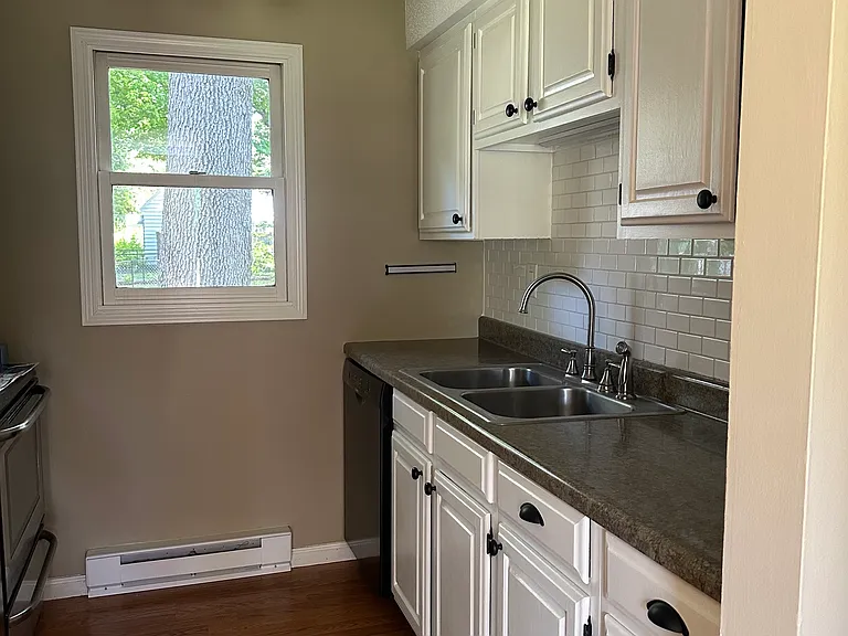 12 Martin Ave — Photo 7