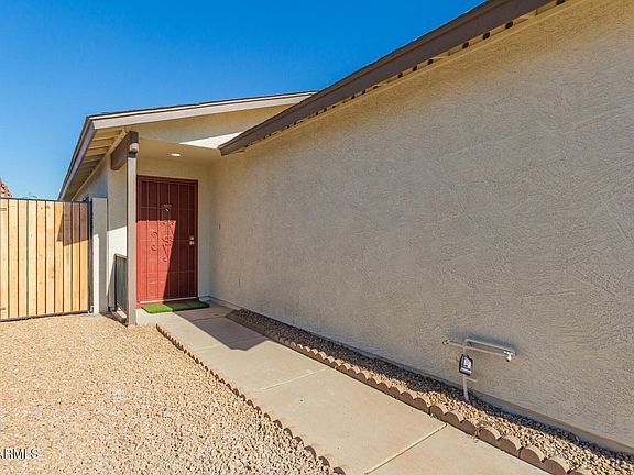 4th image of 9514 W BADEN Street