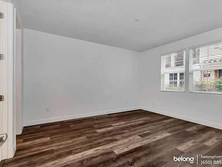 5832 Crespi Way — Photo 12