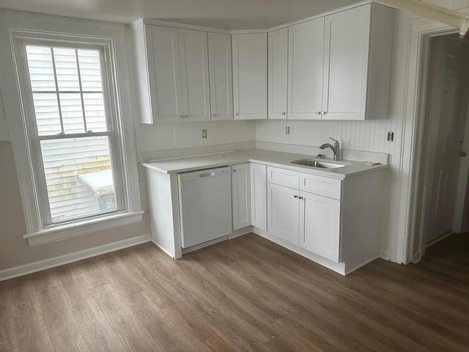 2 bed, 500 sqft, $1,350 — Photo 2