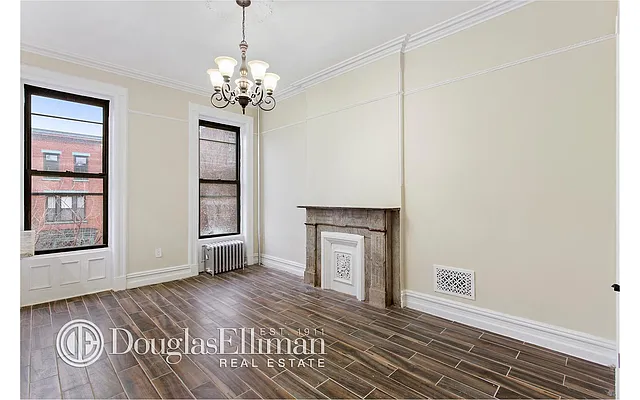Sold by Douglas Elliman | media 24