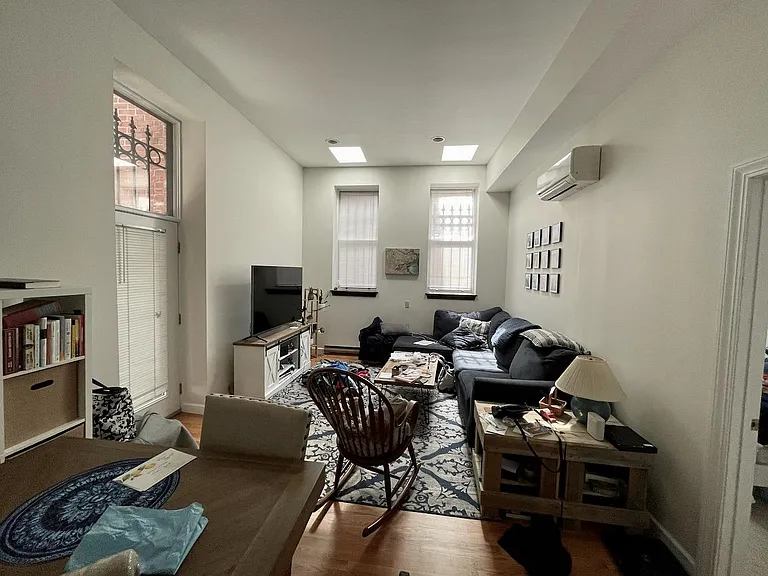 42 Saint Botolph St #1C — Photo 1