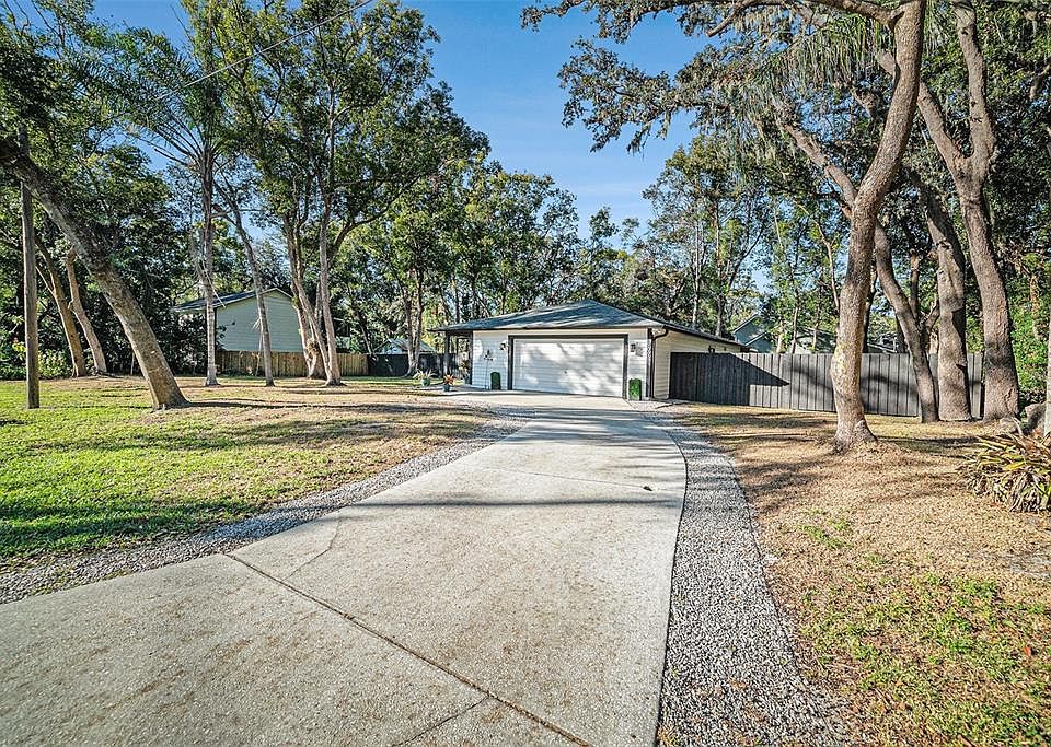 1st image of 909 W 131ST AVENUE