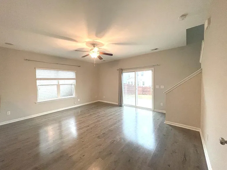 112 Brewers Oak Ln — Photo 7