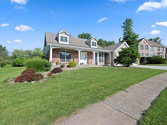 3rd image of 16740 Stanford Place Dr
