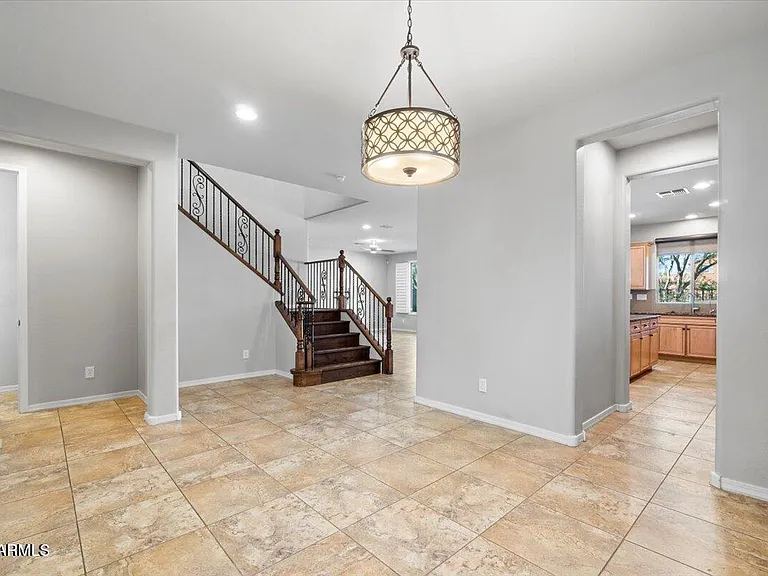 3734 E Matthew Dr — Photo 3