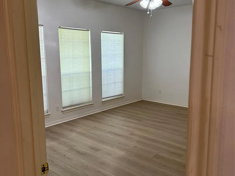 120 Hiwon Dr — Photo 26