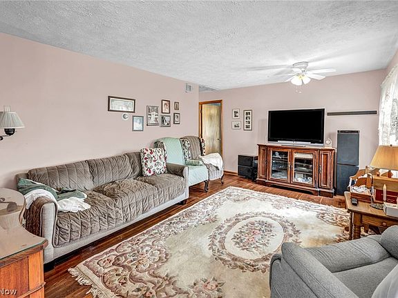 5th image of 1325 Hadcock Rd