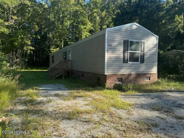 1432 Silverbrook Road, Oriental, NC 28571