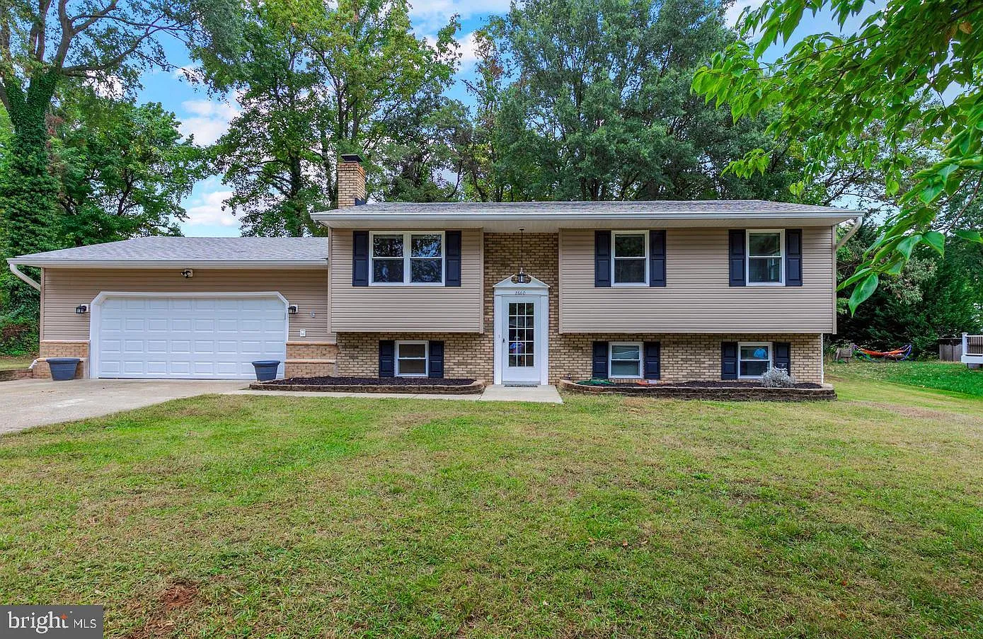 4 bed, 1583 sqft, $3,500 — Photo 2