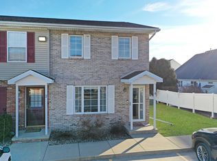 5 Andy Ct APT 4, Bloomington, IL 61704