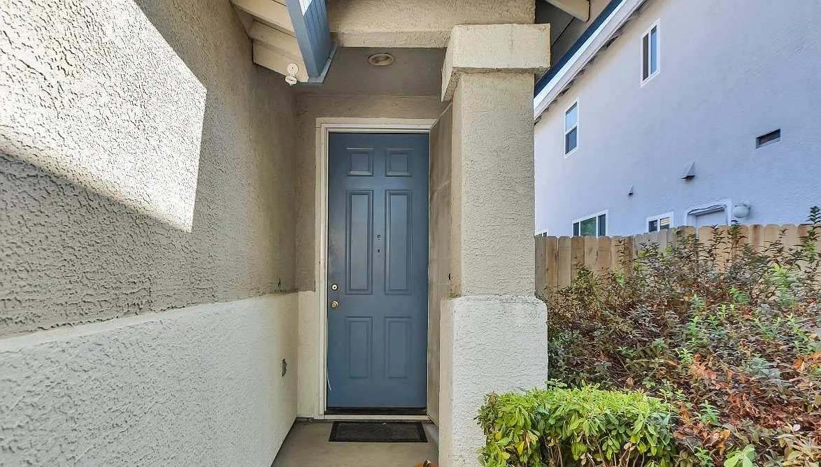 8741 Weeping Birch Ln photo 1