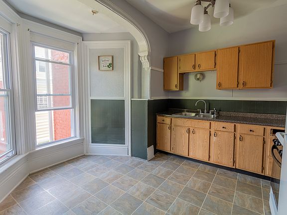 5th image of 429 Prospect Ave APT 2